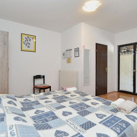 Rooms Veli Vrh 2208 PUY 외부 사진