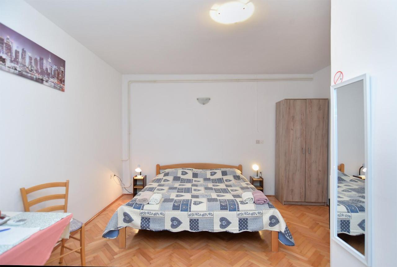 Rooms Veli Vrh 2208 PUY 외부 사진